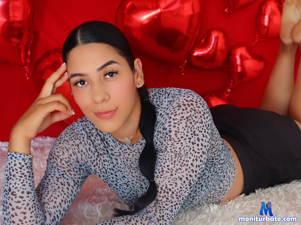 kourttneylove camsoda livecam performer profile