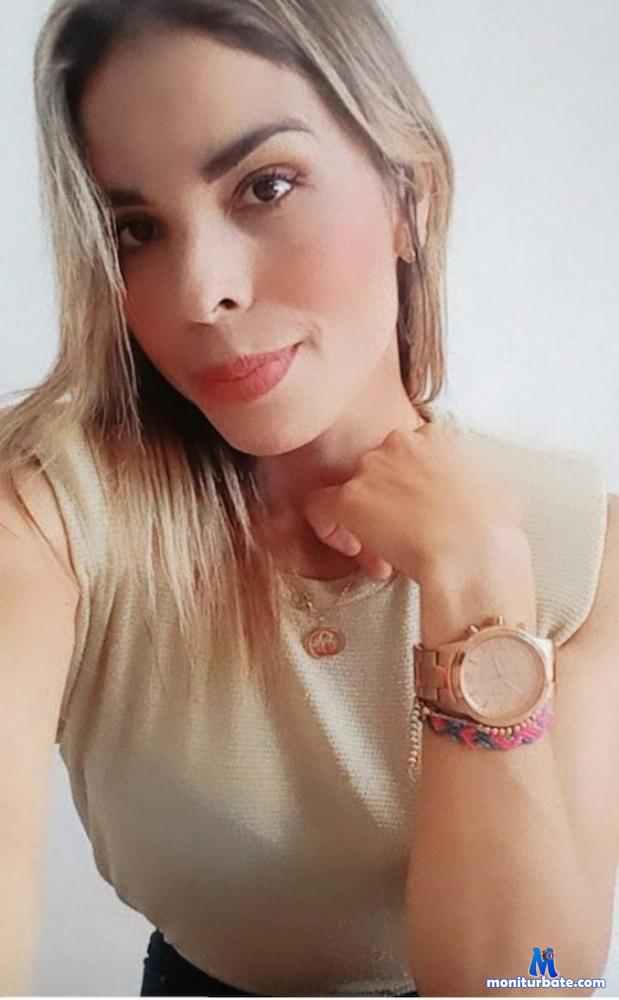 heelem camsoda livecam performer profile