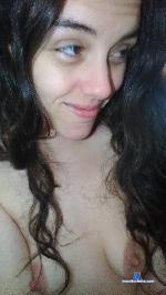 pinkmoonslut Camsoda livecam show performer room profile