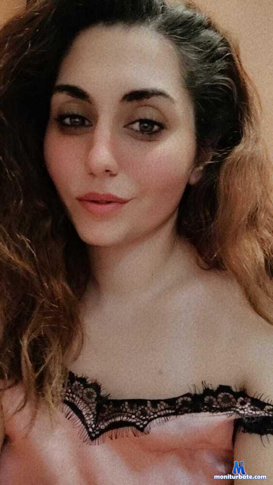 viviancole camsoda livecam performer profile