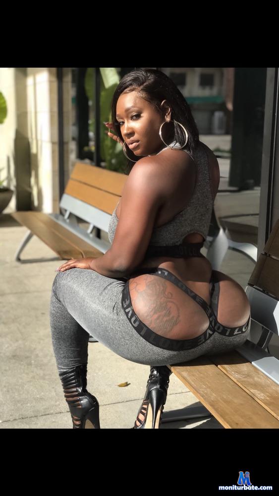 blackgabbydoll camsoda livecam performer profile