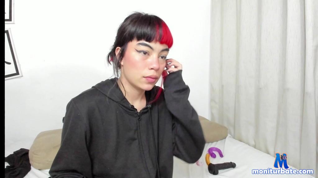 melannie-puerta camsoda livecam performer profile