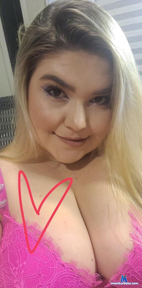 thickwboobs camsoda livecam performer profile