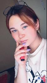 swettberry Camsoda livecam show performer room profile