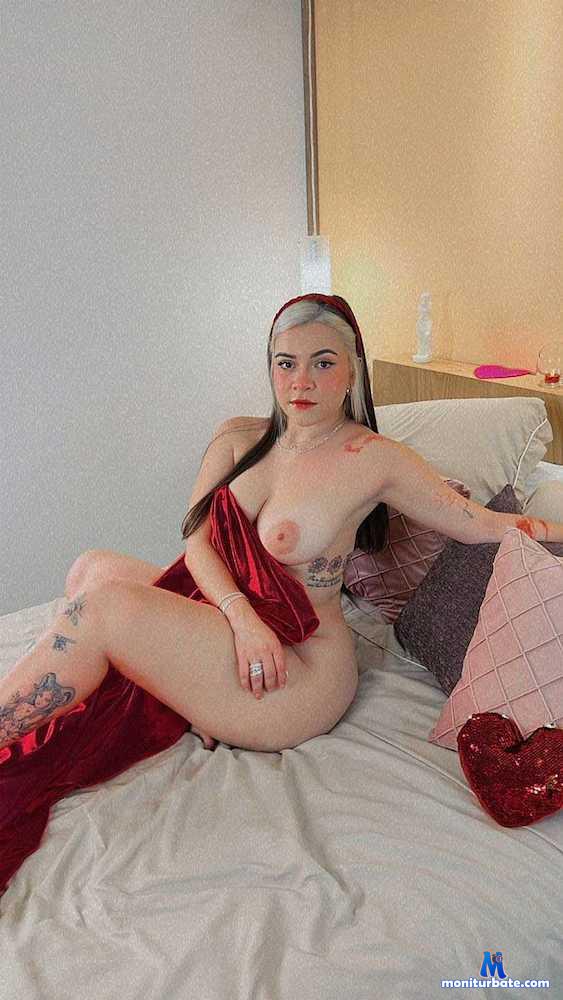 valerifox Camsoda performer 