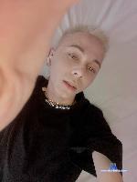 shinyy-boi Camsoda livecam show performer room profile
