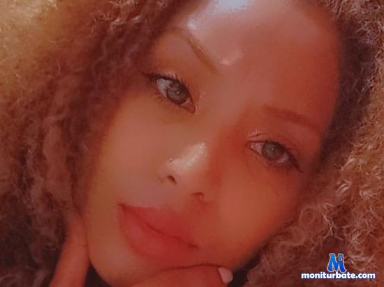 beyoncee1 camsoda livecam performer profile