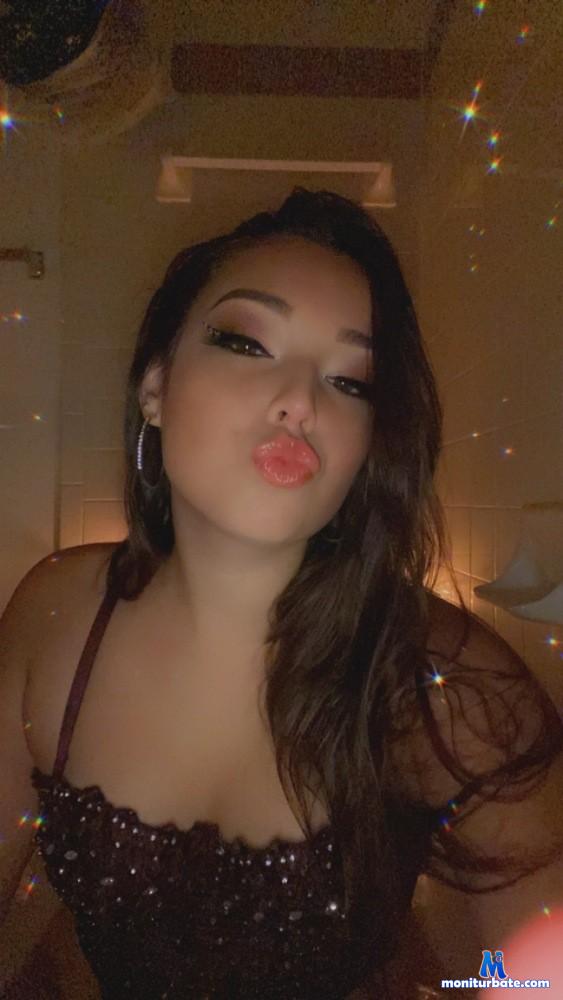 inaluna Camsoda performer 