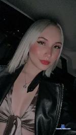missblair12 Camsoda livecam show performer room profile