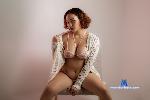 elabonakinha Camsoda livecam show performer room profile