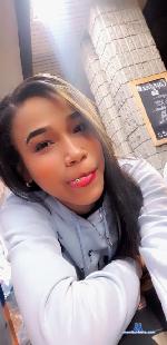 angie-mosly Camsoda livecam show performer room profile