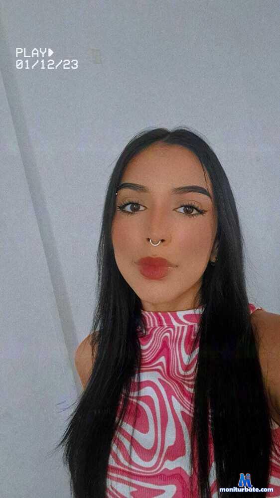 bela-adans camsoda livecam performer profile