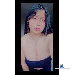 julianasaenzz Camsoda livecam show performer room profile