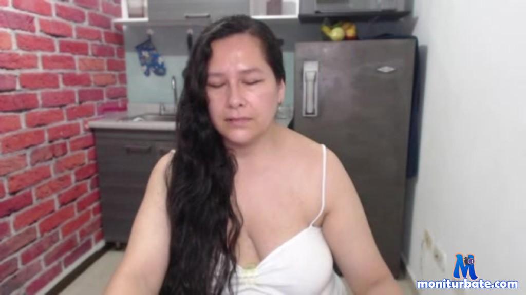 lilyvalley camsoda livecam performer profile