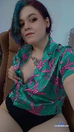 povwoman Camsoda livecam show performer room profile