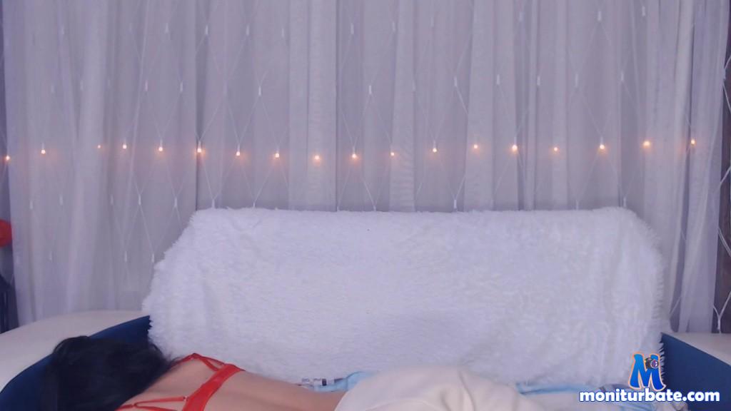 louslu camsoda livecam performer profile