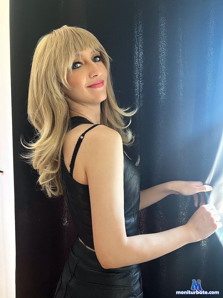 yassminperffin camsoda livecam performer profile