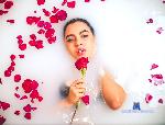 maitelee Camsoda livecam show performer room profile
