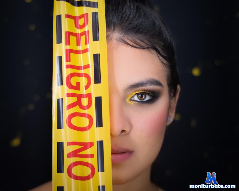 darama-mazo camsoda livecam performer profile