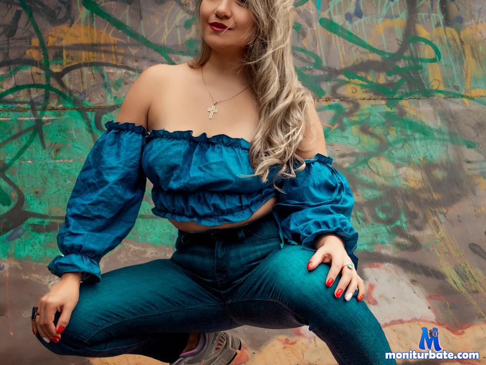 valeriahunter15 Camsoda performer 