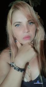 carolina-smiith Camsoda livecam show performer room profile