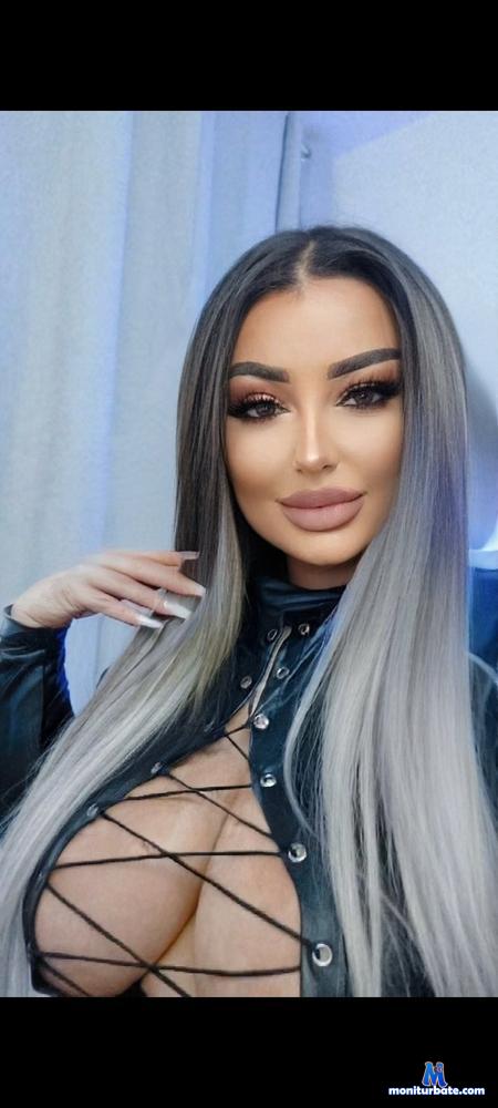 eringloria camsoda livecam performer profile