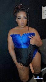 madamblack-lilith Camsoda livecam show performer room profile