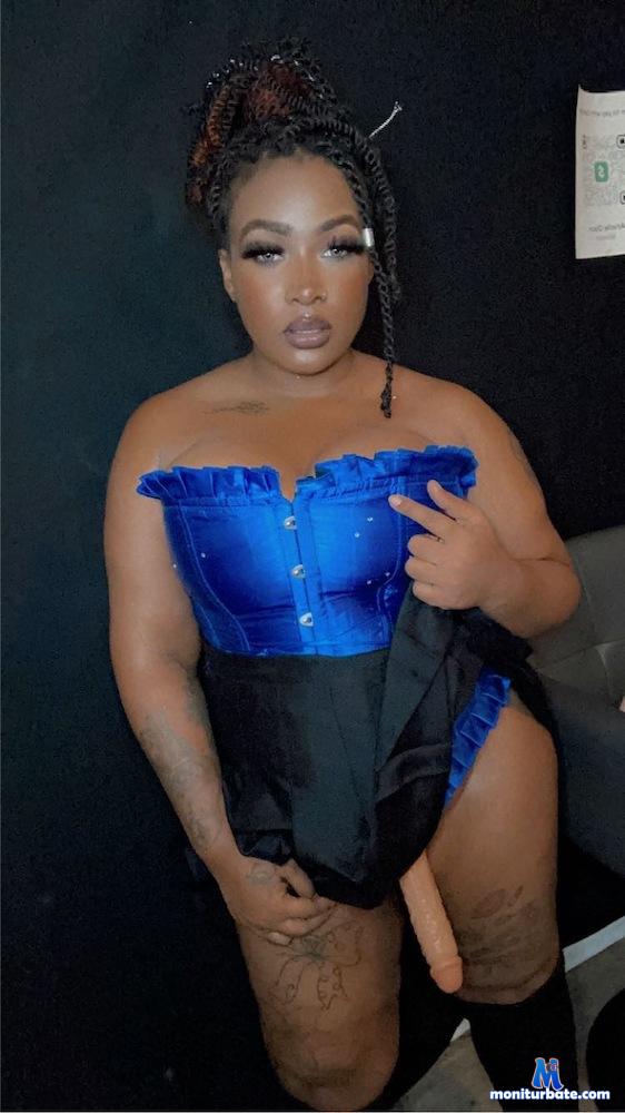 madamblack-lilith Camsoda performer 