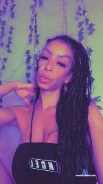 giannabanks Camsoda livecam show performer room profile