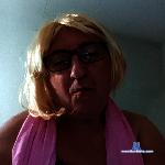 densu Camsoda livecam show performer room profile