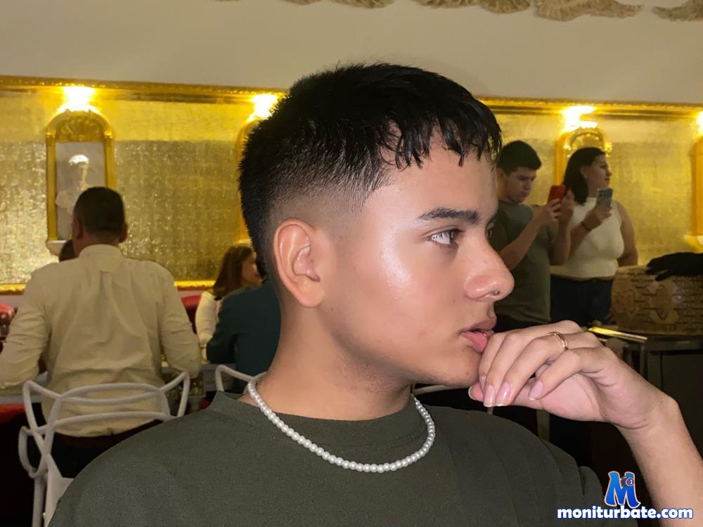 willycollins camsoda livecam performer profile