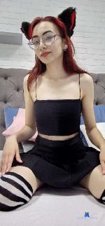 berry-shake Camsoda livecam show performer room profile