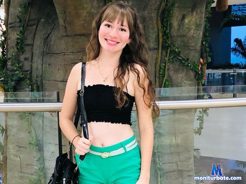 sofy-cutee camsoda livecam performer profile