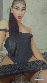 deliciiusbigass Camsoda livecam show performer room profile