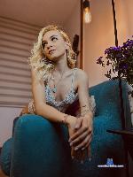 missvalu Camsoda livecam show performer room profile