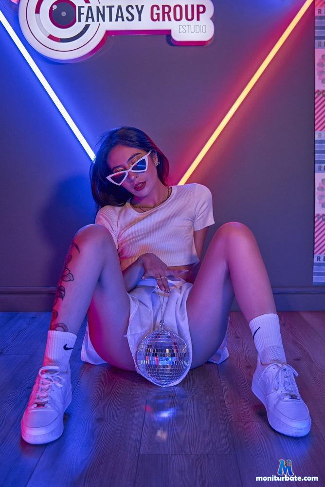 ninidallas camsoda livecam performer profile
