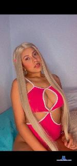 maalexa Camsoda livecam show performer room profile