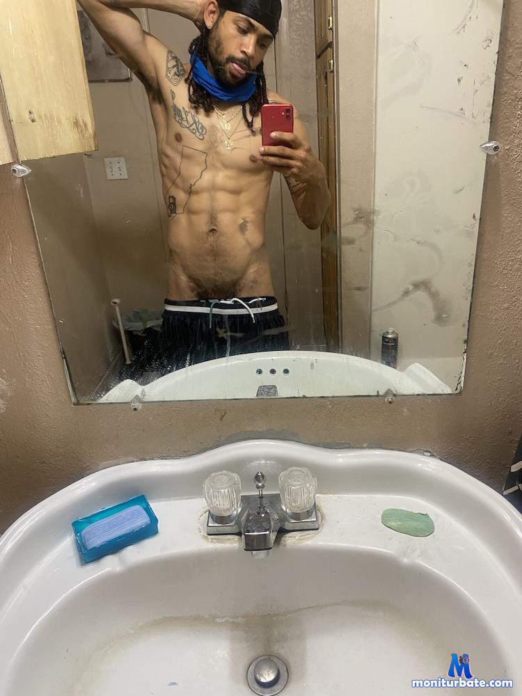 nineeggtame814 camsoda livecam performer profile