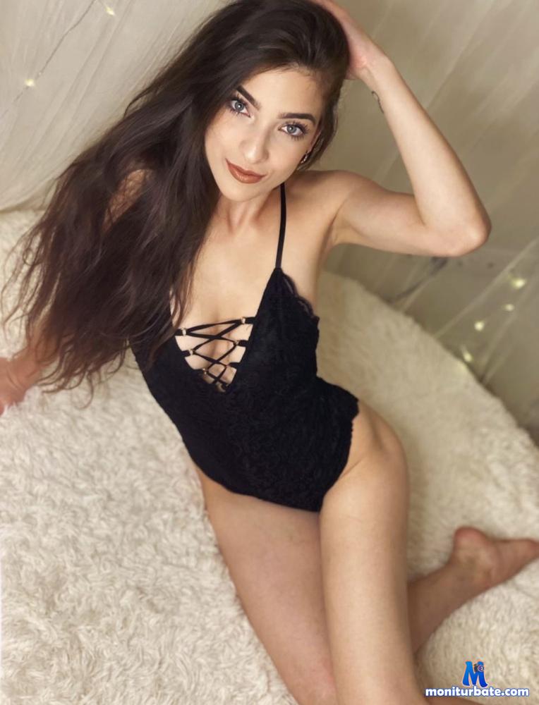 omissdiamond camsoda livecam performer profile
