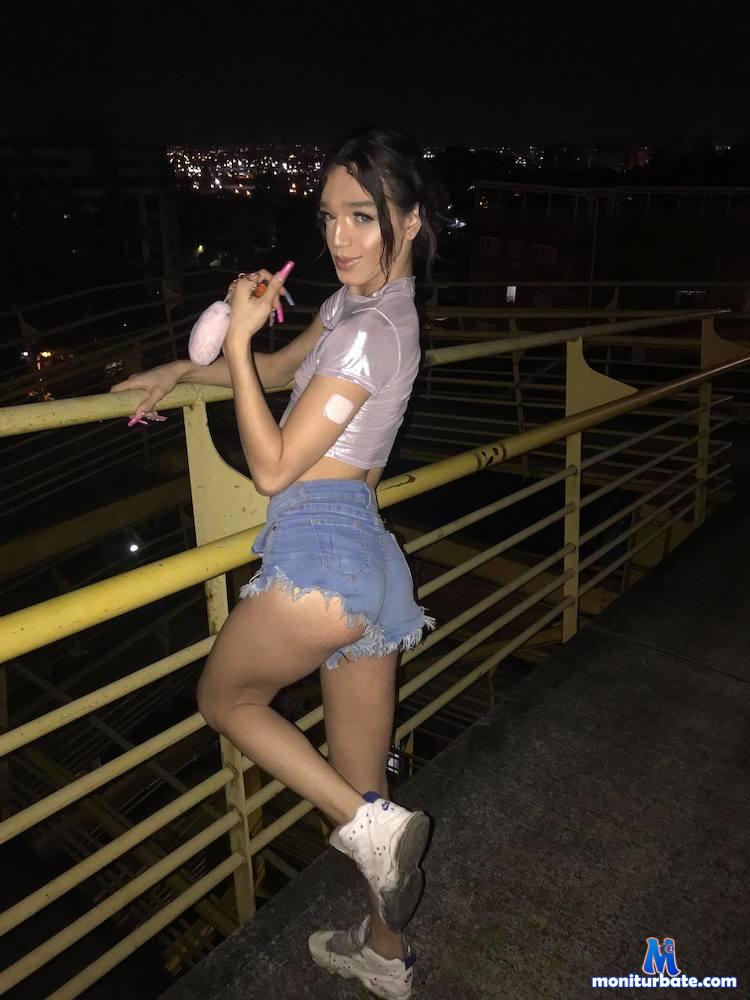ammy-lovex camsoda livecam performer profile