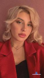 charlotteben Camsoda livecam show performer room profile