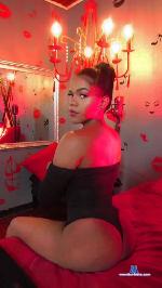 madisonbk Camsoda livecam show performer room profile