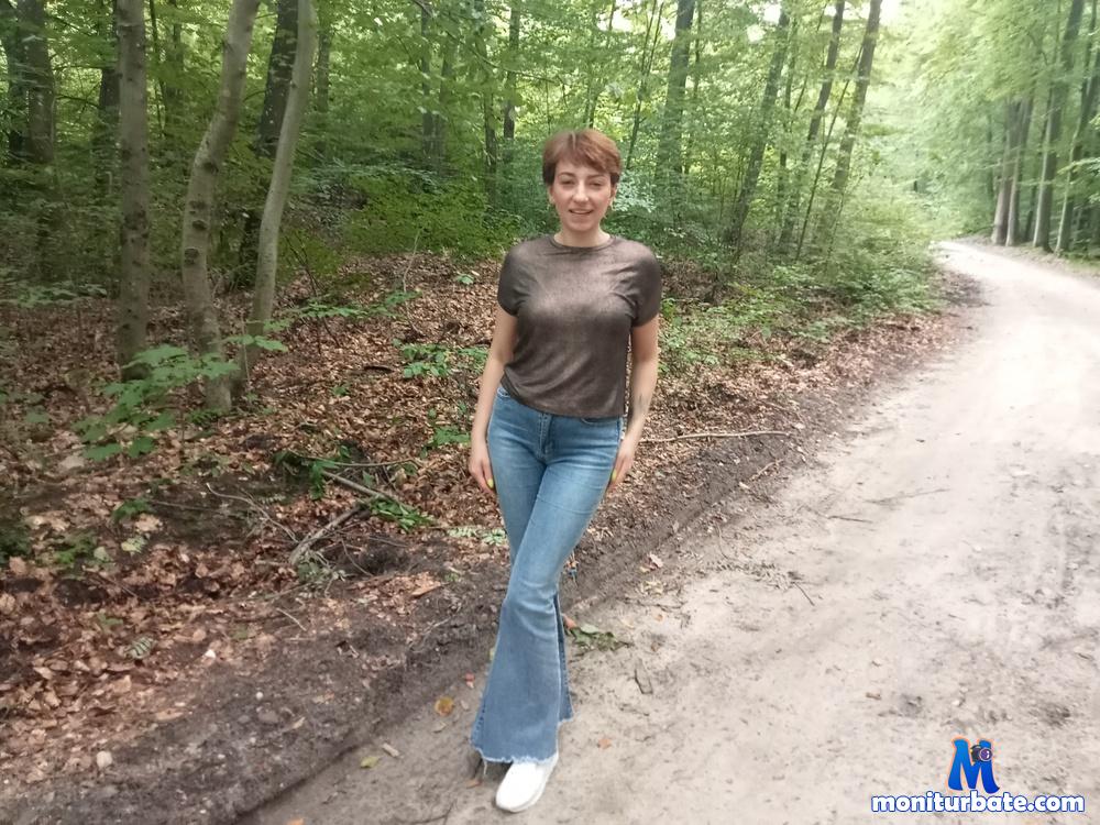 sylviedream camsoda livecam performer profile