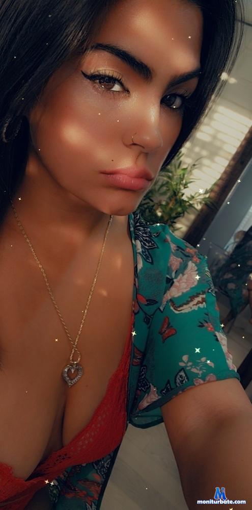 queenbarbi camsoda livecam performer profile