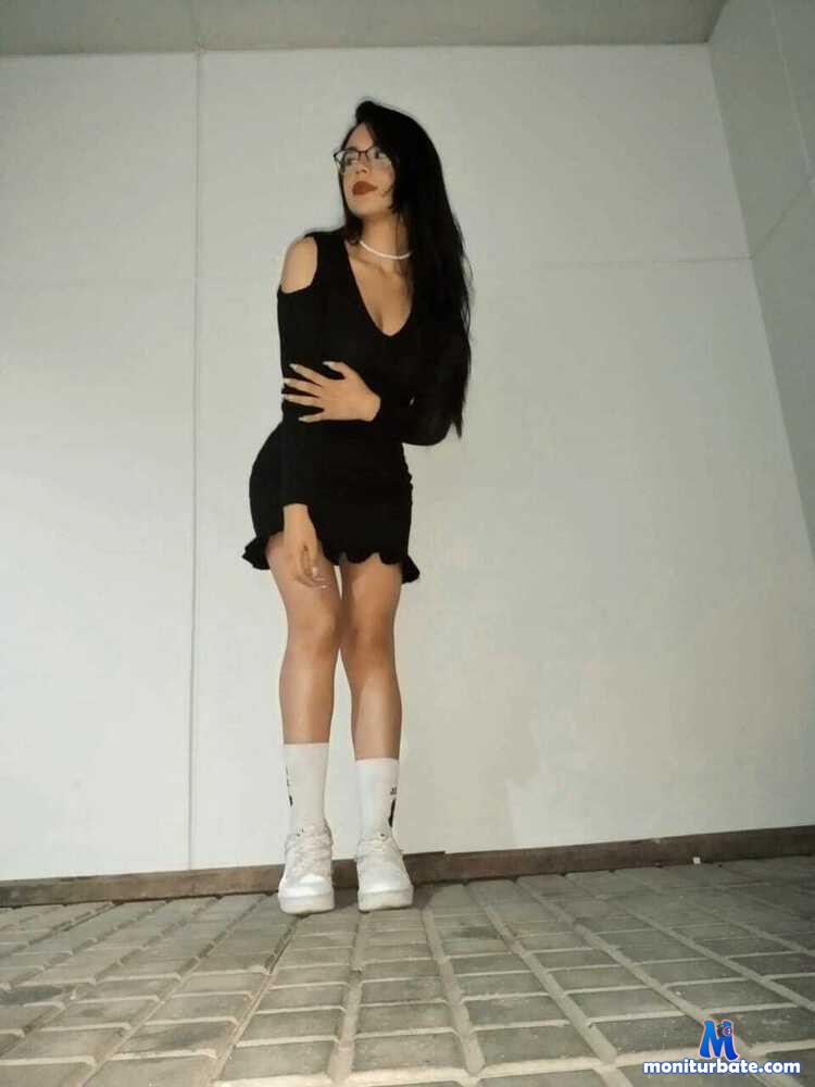 emiily-walker Camsoda performer 