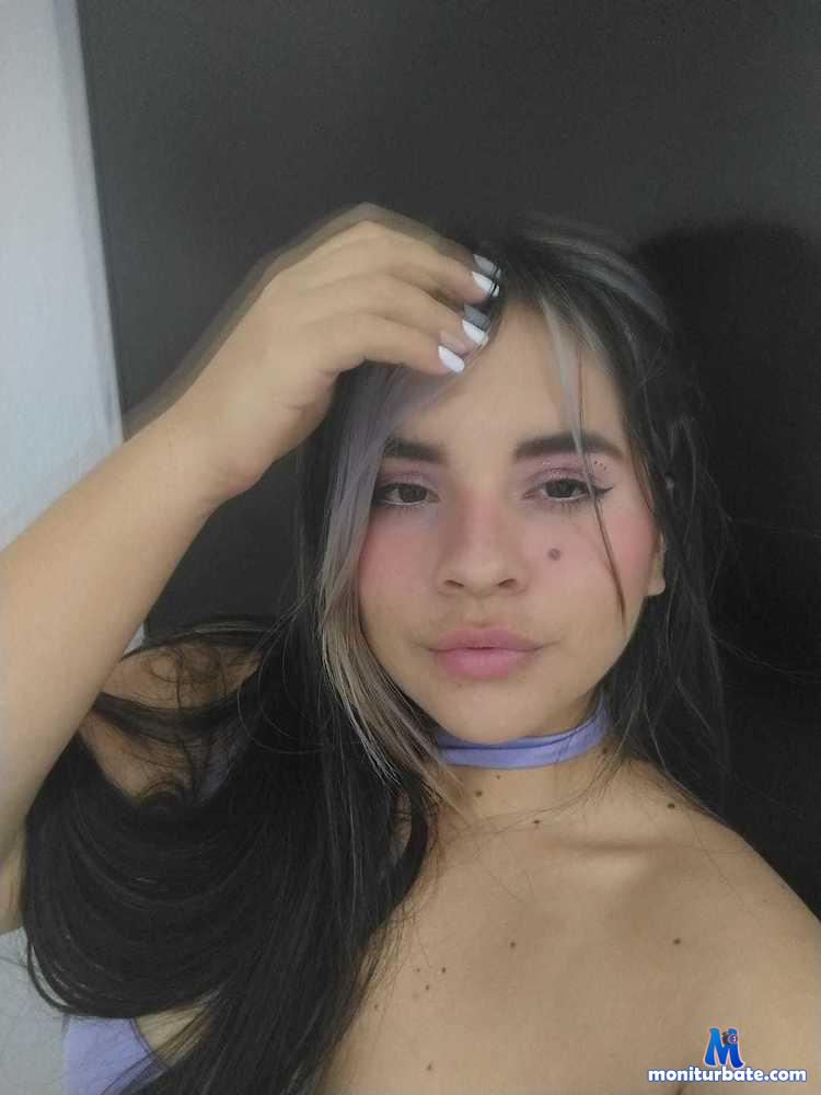 perseefonee20 camsoda livecam performer profile