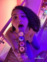 isadoraa Camsoda livecam show performer room profile