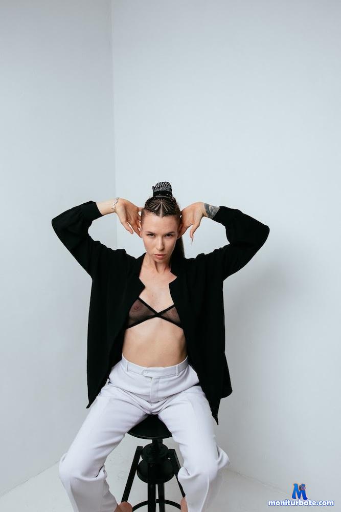 tinalizz camsoda livecam performer profile