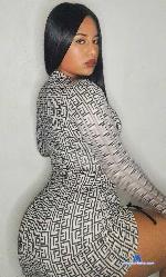 isacinamoon Camsoda livecam show performer room profile