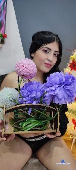 lucyyadamss Camsoda livecam show performer room profile